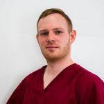 Lek. dent. Maciej Makowski - leczenie endodontyczne pod mikroskopem